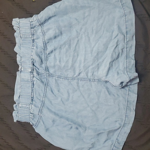 THREAD AND SUPPLY high wasted paper bag shorts - Picture 3 of 3